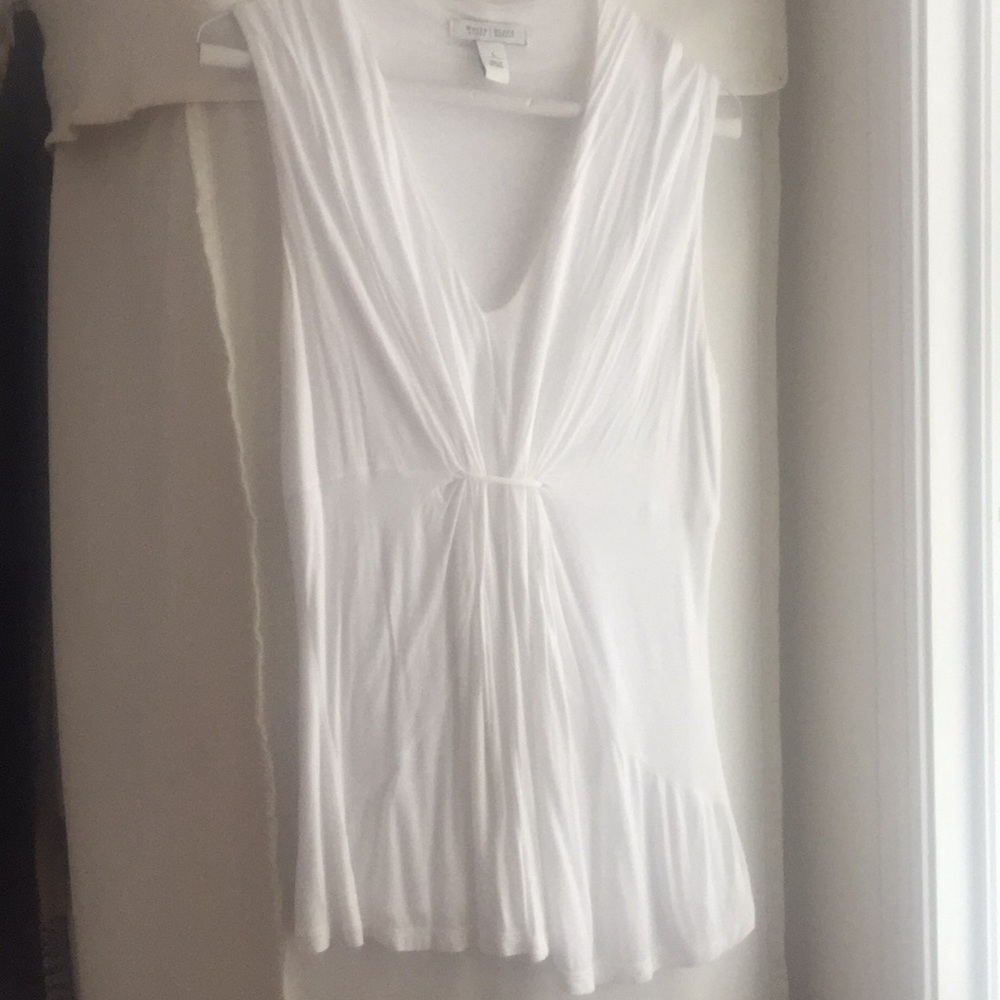 White summer sleeveless top